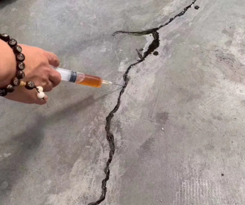 秦州混凝土裂缝修补技术详解​